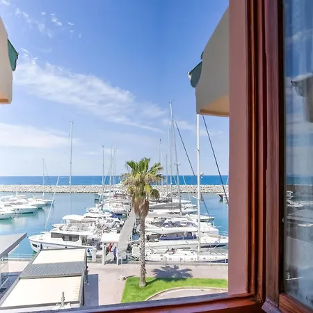 Elegant In With A Sea View Appartamento *