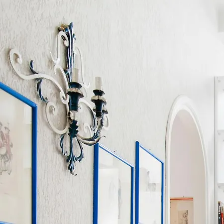 Elegant In With A Sea View *