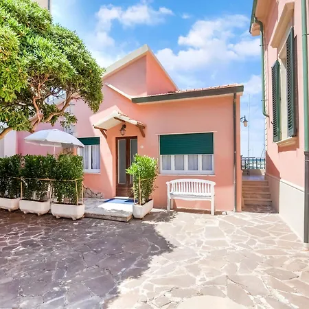 Elegant In With A Sea View