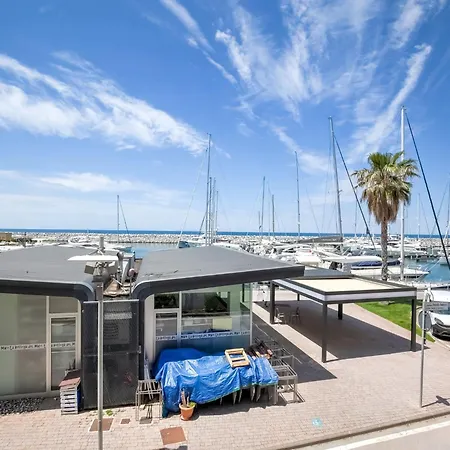 Apartment Elegant In With A Sea View *
